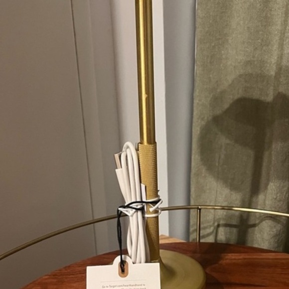 Hearth & Hand with Magnolia Wireless LED Tabletop Lamp Rechargeable Gold NWT - Picture 4 of 10